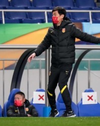 李霄鹏国足首秀开门黑 初一战越南才是真正大考