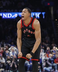 开运在线赛事平台-装到了！巴恩斯面断弗拉格面对空篮指天示意后再扣