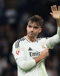 kaiyun sports-难！每体：皇马后卫阿森西奥胫骨骨裂却带伤出战，有赛季报销风险