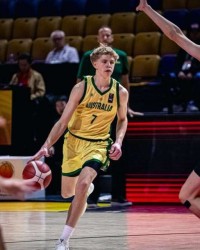 中国U16男篮决赛对手出炉：澳大利亚65分狂胜日本 5战狂赢288分