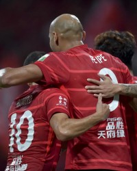 开运体育手机APP下载-中超积分：蓉城登顶，申花、国安、海港全负&amp;amp;前四仍只差2分