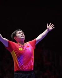 樊振东独得两分 中国男乒逆转韩国晋级世乒赛决赛